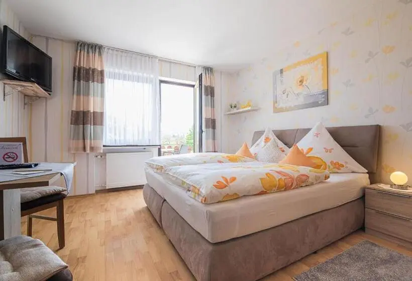 バルコニー付きスタンダードルーム, Landhaus Heimisch Bed & Breakfast