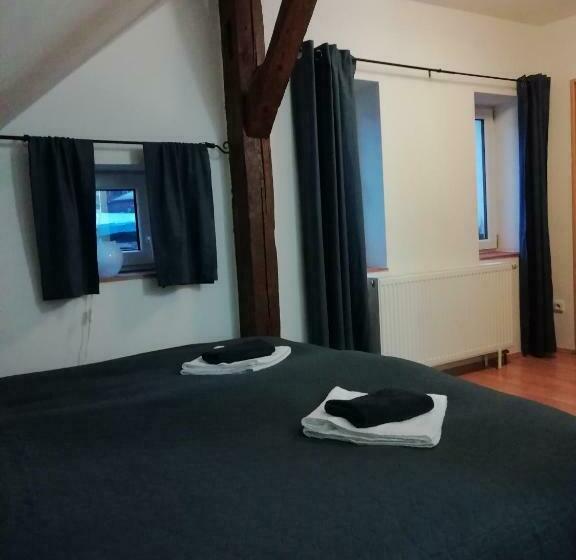 اتاق استاندارد سه نفره, Penzion U Walterů