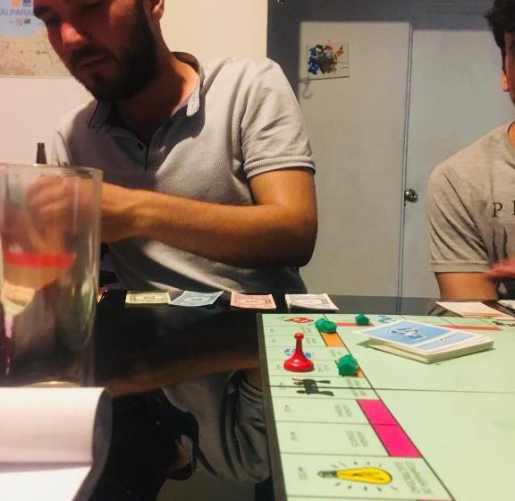 اتاق اکونومی, Beer&beer