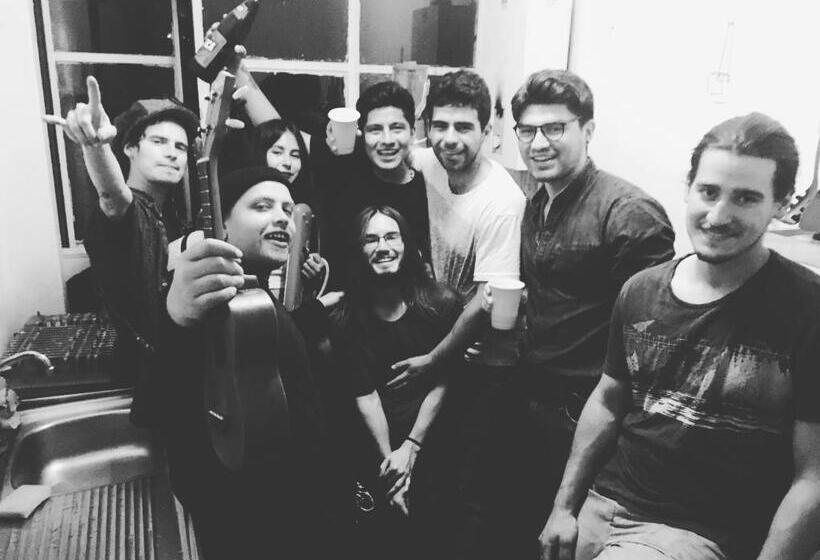 اتاق اکونومی, Beer&beer