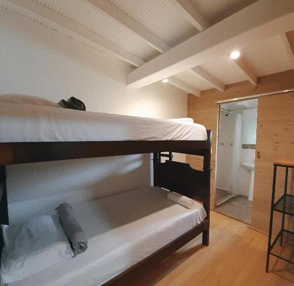 חדר סטנדרט, Cloud9 Hostel