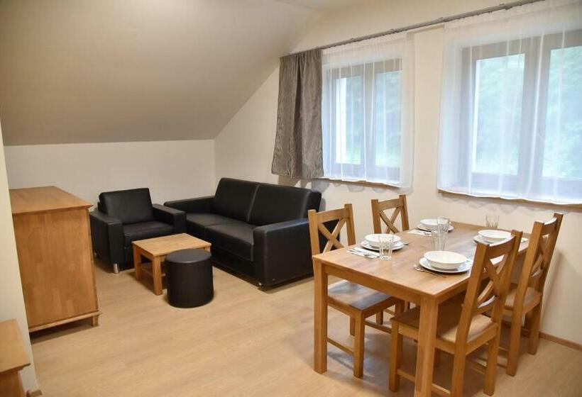 Президентский Люкс, Efi Aparthotel Horní Lipová