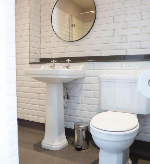 스탠다드 룸 킹사이즈 침대, Wynnstay Arms, Ruabon, Wrexham