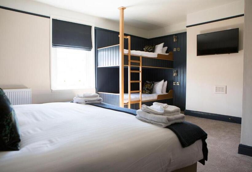 패밀리 룸, Wynnstay Arms, Ruabon, Wrexham