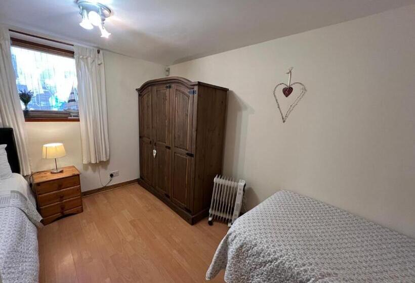 低层单卧公寓, Anchor