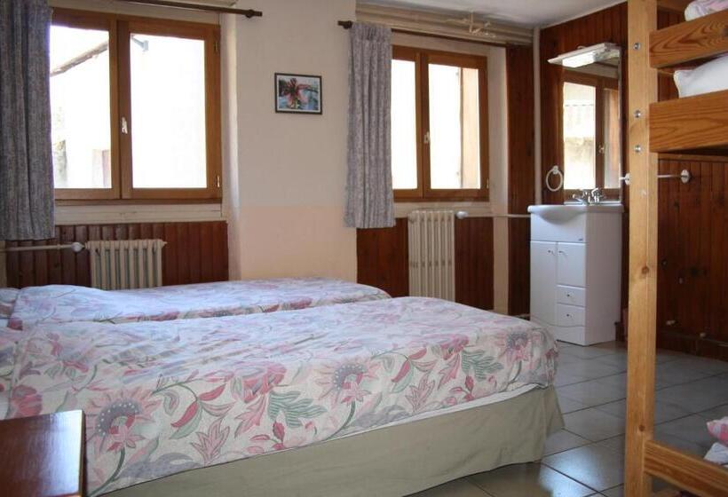 חדר אקונומי לשלושה, Le Gîte Les Melezes