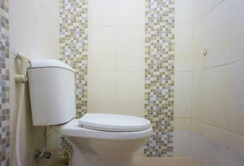 スタンダードルーム, Oyo Life 2366 Gatsu Kost