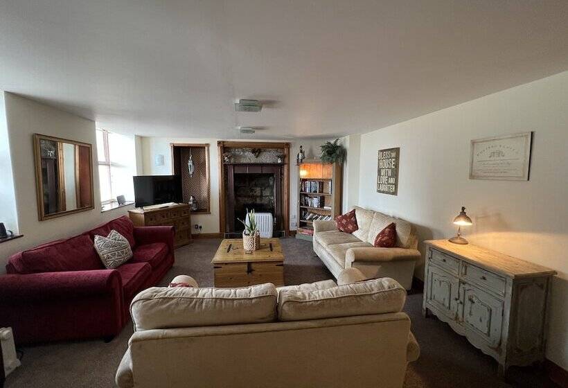 低层单卧公寓, Anchor