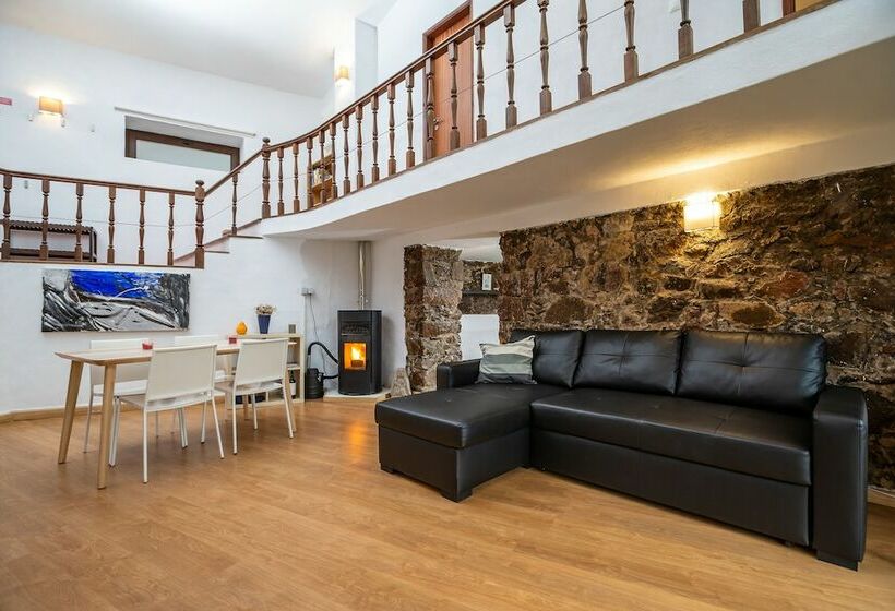 带3个卧室的别墅, Retiro De Gondramaz