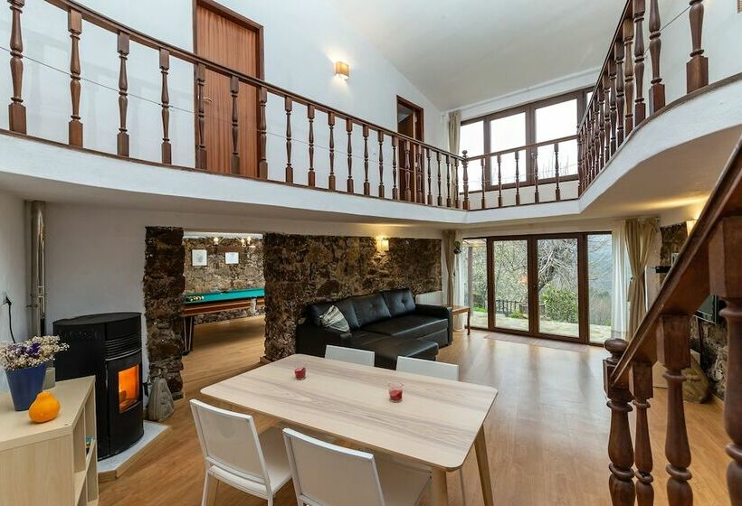 带3个卧室的别墅, Retiro De Gondramaz