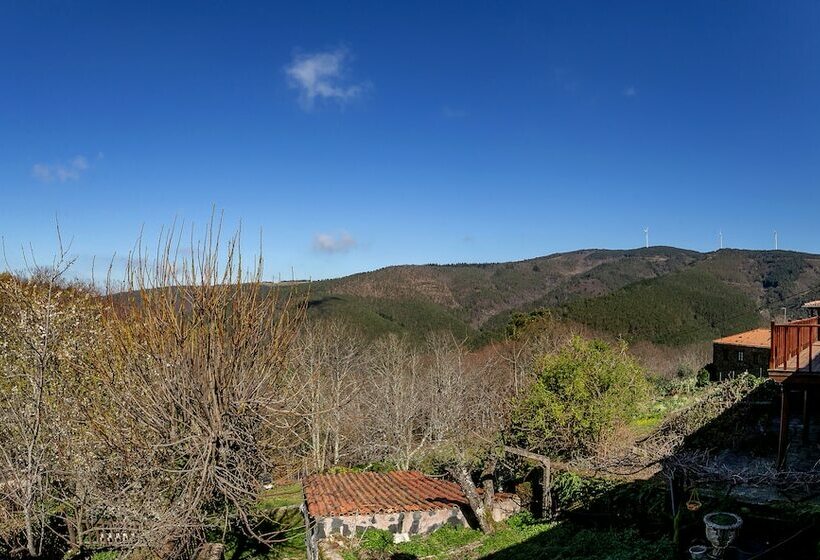 Вилла 3 Спальни, Retiro De Gondramaz