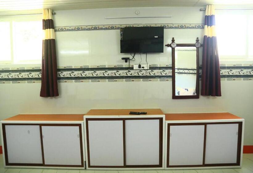 חדר משפחתי, Msp Amma Cottage