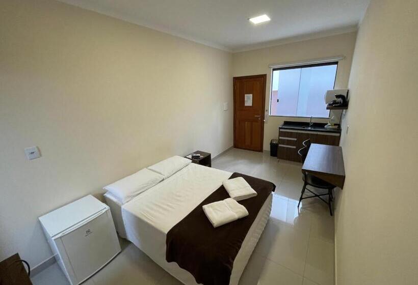 套房, Pousada Encantos De Capitolio