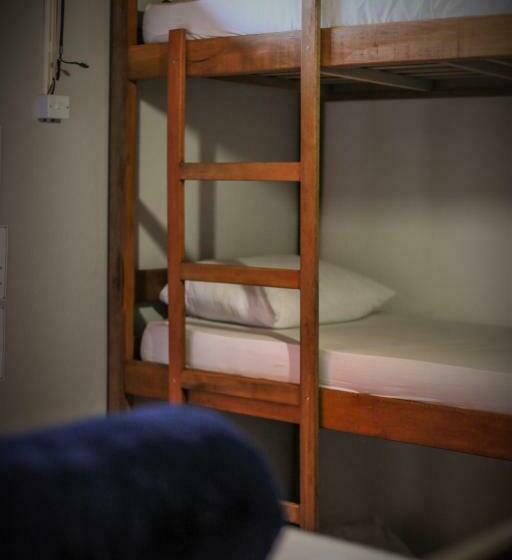 ルームシェアのワンベッド, Alebahli Hostel Ilhabela by Alebahli