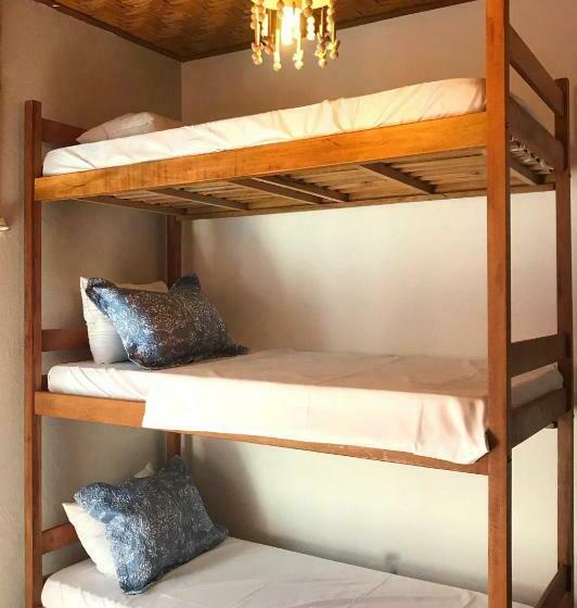 ルームシェアのワンベッド, Alebahli Hostel Ilhabela by Alebahli