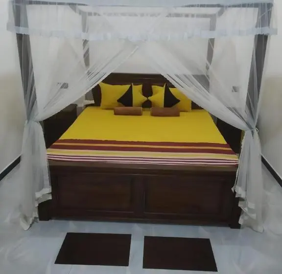 اتاق لوکس, The Wave's Guest House