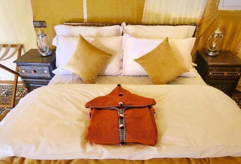 デラックストリプルルーム, Sahara Majestic Luxury Camp