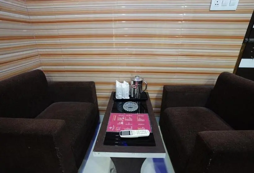 Deluxe-huone, Tirupati Lodge Njp