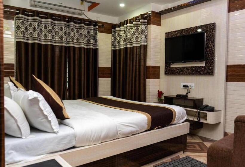 اتاق لوکس, Tirupati Lodge Njp