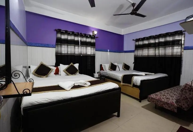 Classic Neljän Hengen Huone, Tirupati Lodge Njp