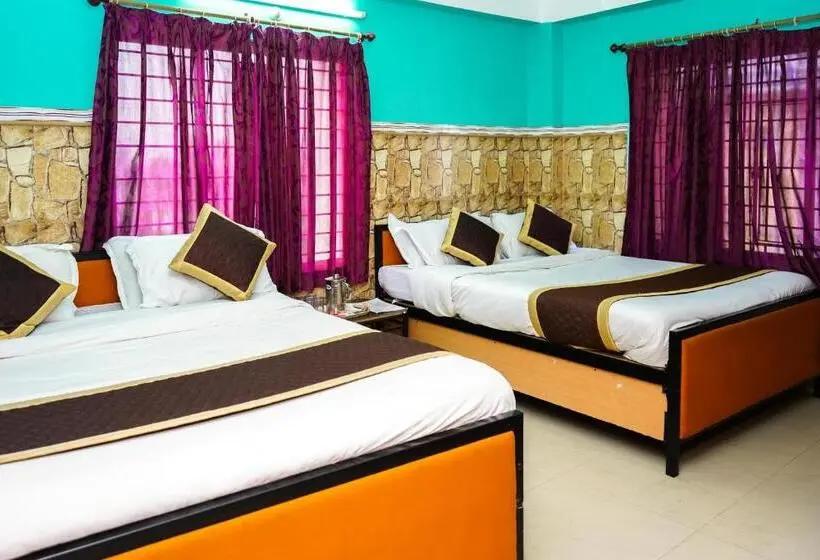 Classic Neljän Hengen Huone, Tirupati Lodge Njp