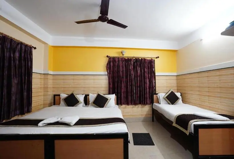 Standard Kolmen Hengen Huone, Tirupati Lodge Njp