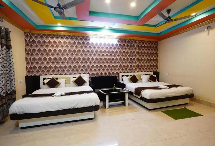 Perhehuone, Tirupati Lodge Njp