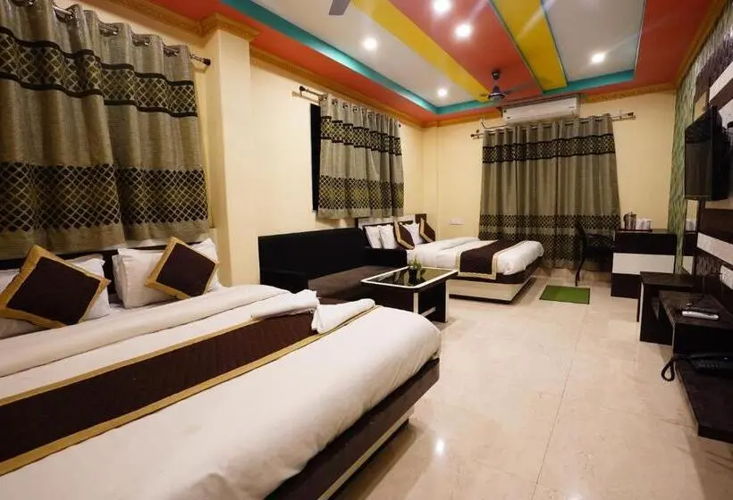Perhehuone, Tirupati Lodge Njp