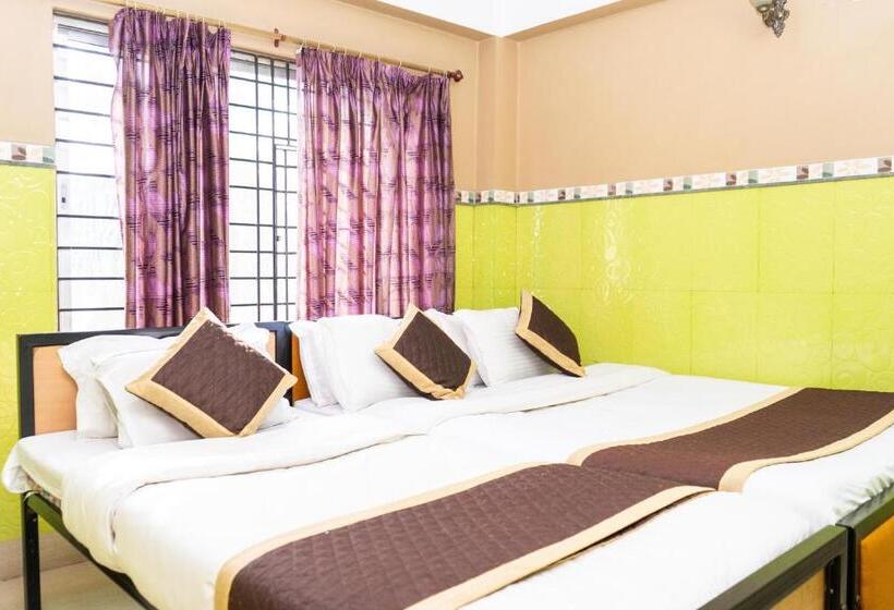 Standard Trippelrum, Tirupati Lodge Njp