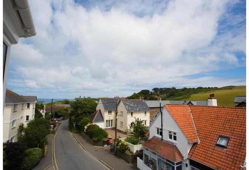 스탠다드 룸 킹사이즈 침대, The Smugglers Rest