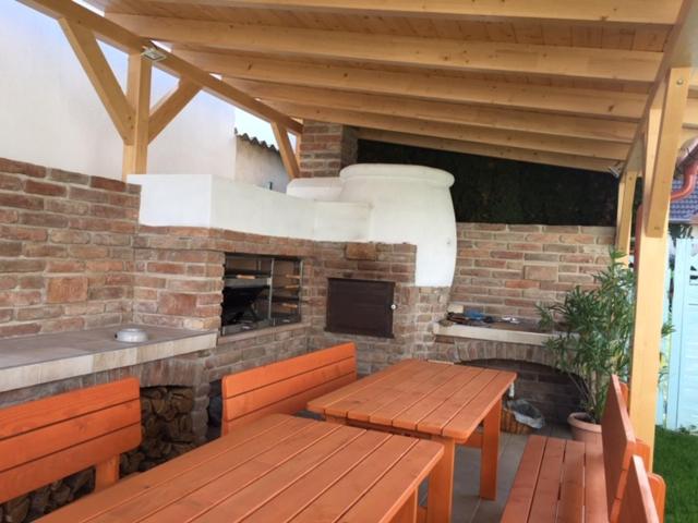 غرفة قياسية مزوَّدة بتراس, Csigaház Panzió