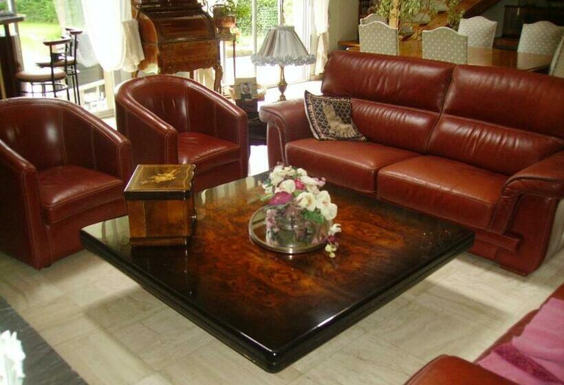 غرفة قياسية بالطابق الأرضى, A L'ombre Du Mont St Michel