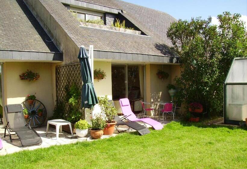 غرفة قياسية بالطابق الأرضى, A L'ombre Du Mont St Michel