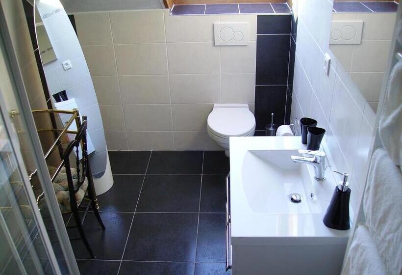 غرفة كومفورت, A L'ombre Du Mont St Michel