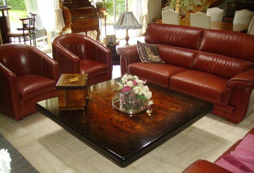 غرفة قياسية مزوَّدة بتراس, A L'ombre Du Mont St Michel