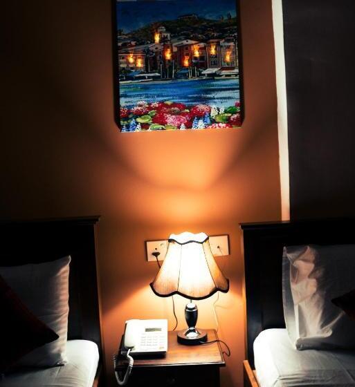 수피리어 트리플 룸, Anon Rest