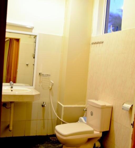 수피리어 트리플 룸, Anon Rest