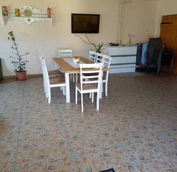 スタンダードルーム, Burai Vendégház