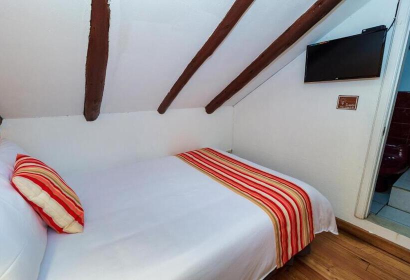 اتاق اکونومی, Posada Del Rey