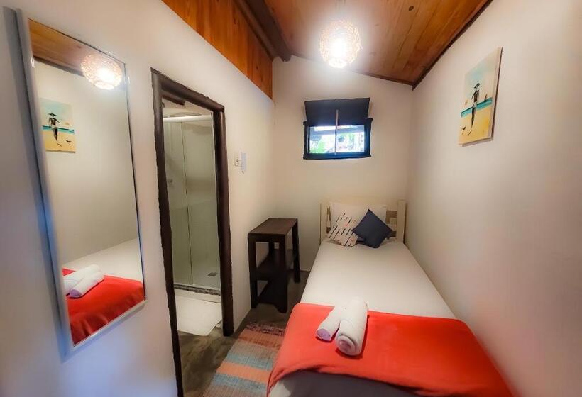 스탠다드 방갈로, Pousada Raiz Forte