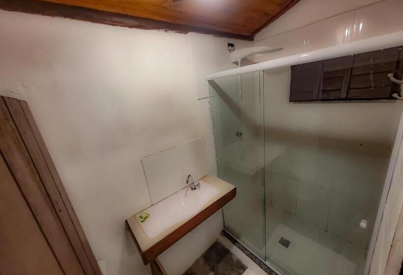 스탠다드 방갈로, Pousada Raiz Forte