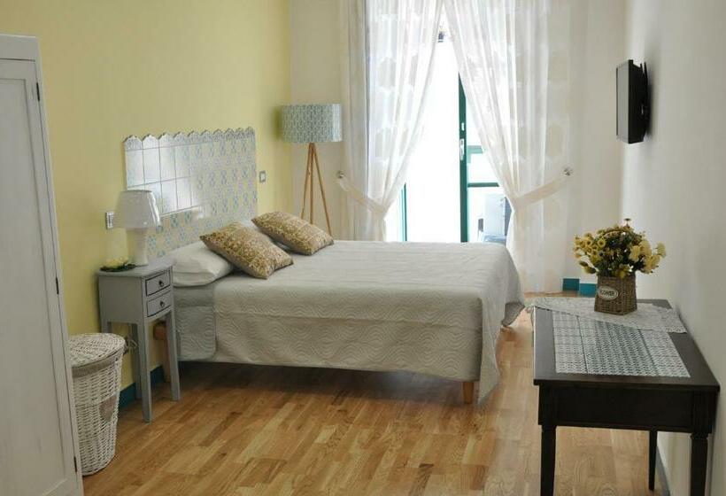 اتاق لوکس با بالکن, Salerno Costa D Amalfi Suite