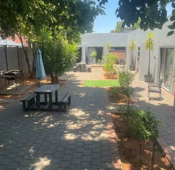 デラックスルーム, Touching Senses Garden Cottages