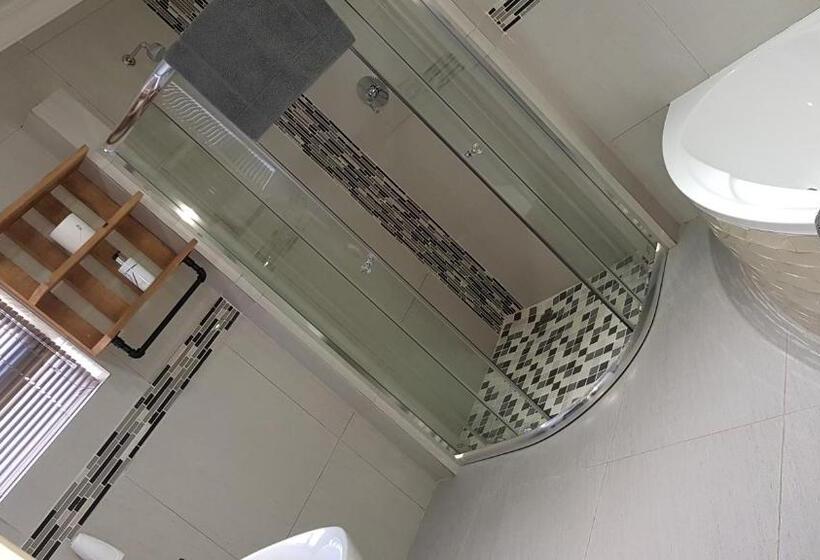 豪华家庭房间, Touching Senses Garden Cottages