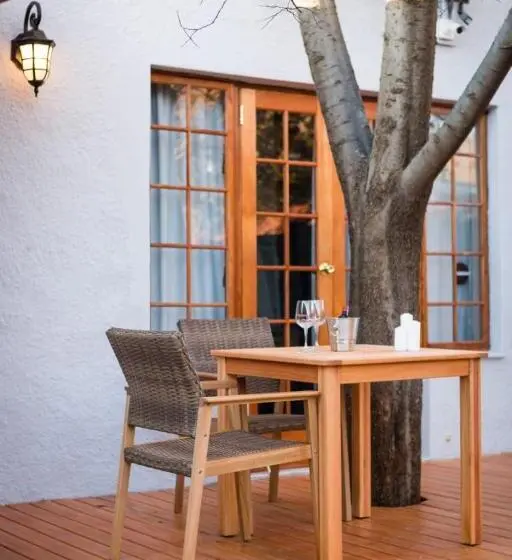 エクゼクティブスイート, Touching Senses Garden Cottages