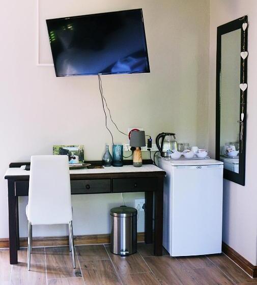 סוויטה נוף לבריכה, Villa Borghesi