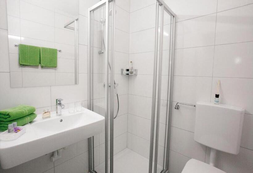 Quarto standard, Strandpension Seejuwel