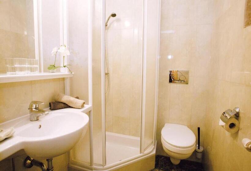 Quarto Triplo Standart, Strandpension Seejuwel