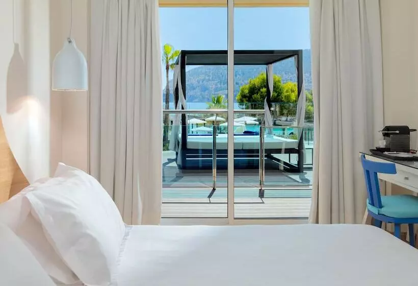 اتاق استاندارد با تراس و چشم‌انداز دریا, Boutique Hotel H10 Blue Mar - Adults Only