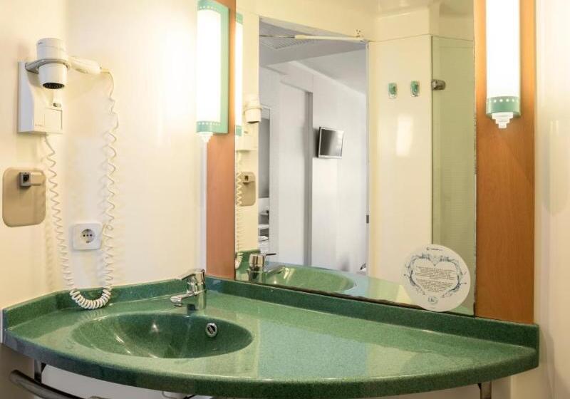 غرفة قياسية, Ilunion Valencia 3